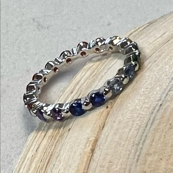 925 Sterling Silver. Ring - Picture 3 of 5